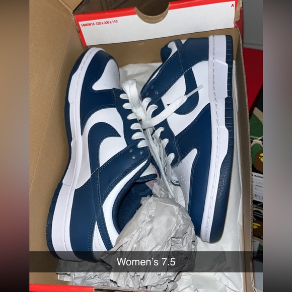 SHOES! - Picture 3 of 7